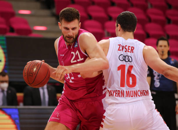 时刻命中外 时刻命中外