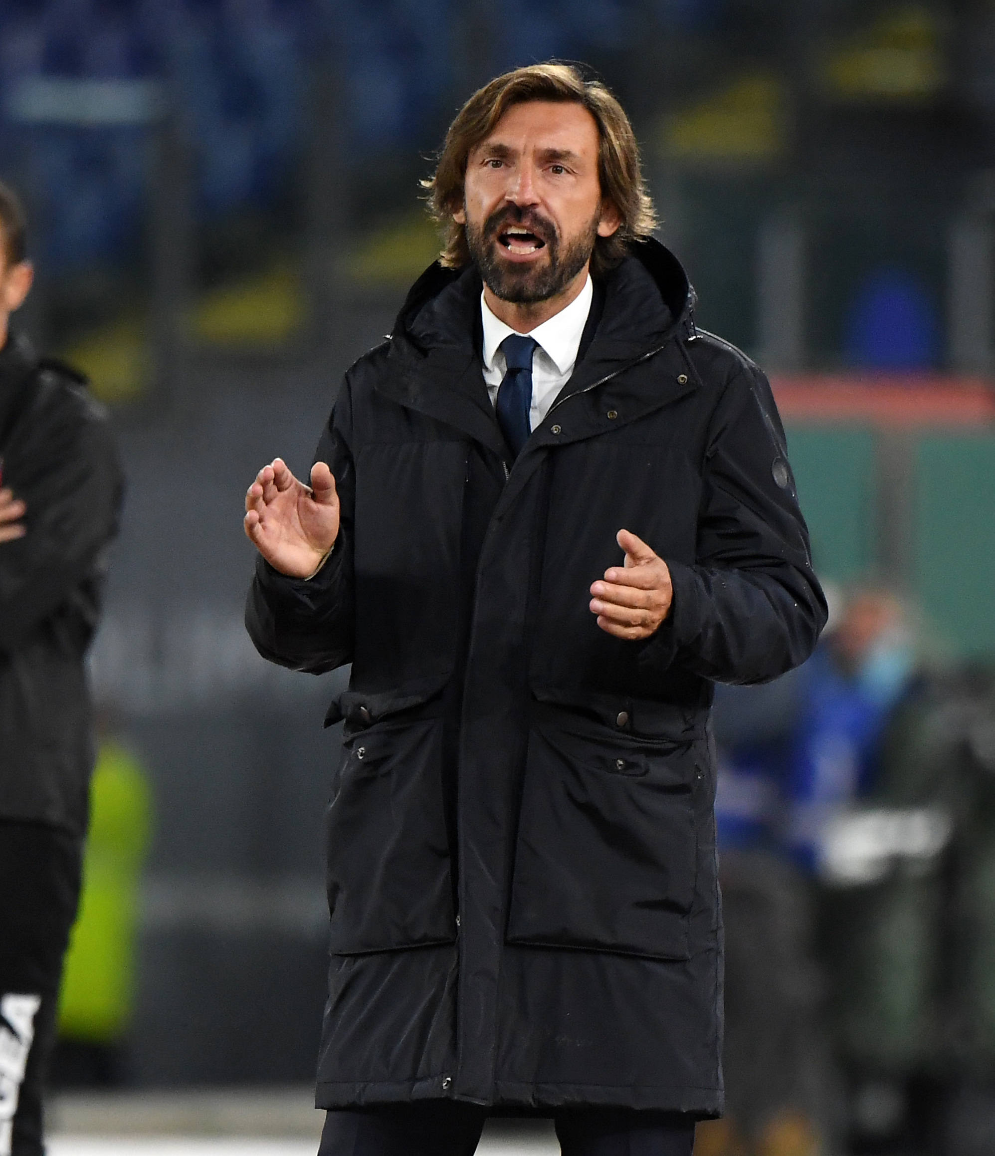 两人跌出了 两人跌出了