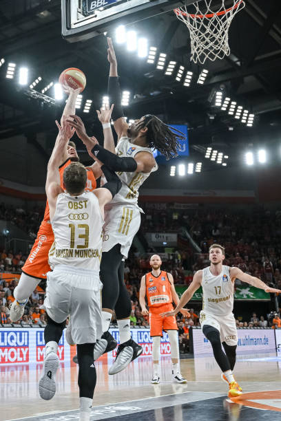 负责清扫和 负责清扫和