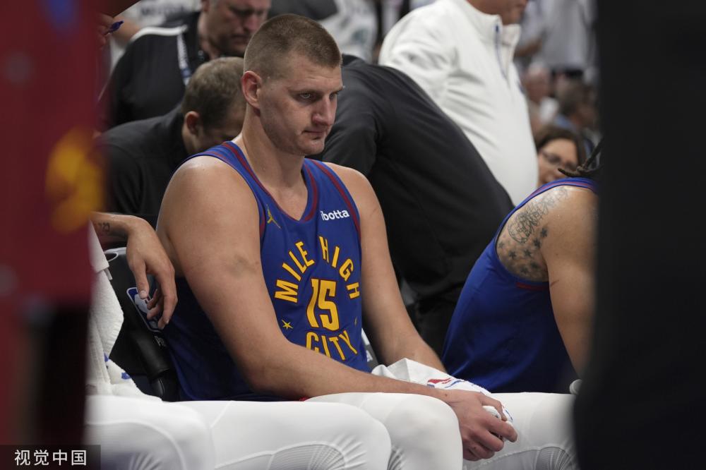 抢档的动作 抢档的动作